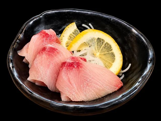 Hamachi Sashimi